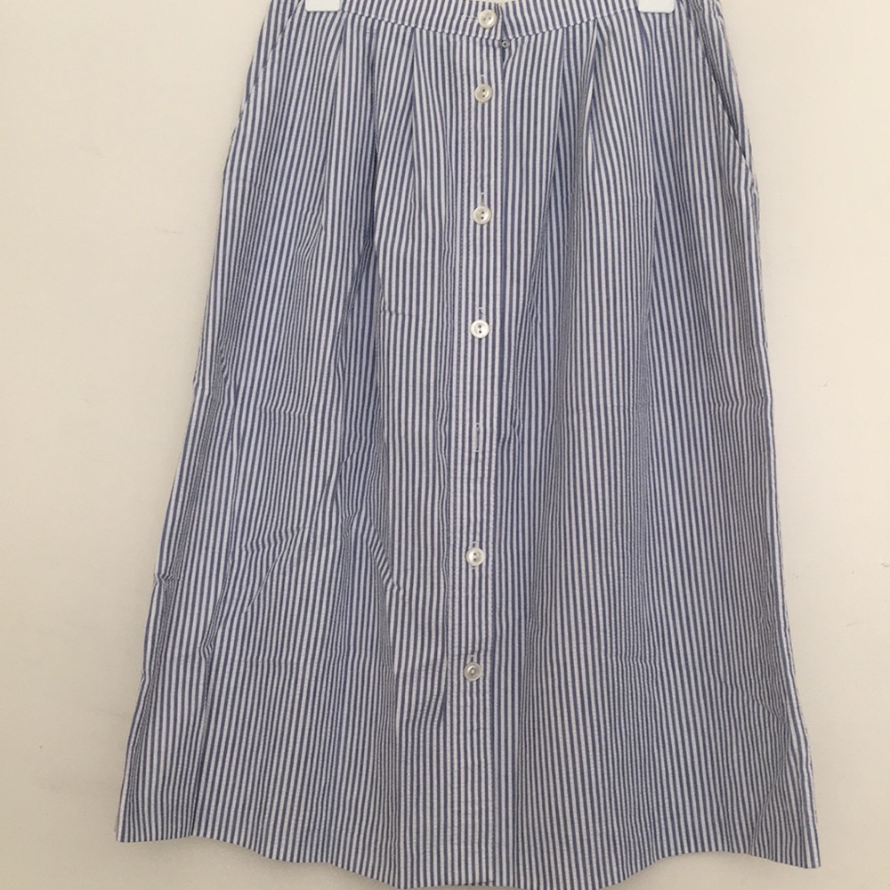 Striped midi skirt.